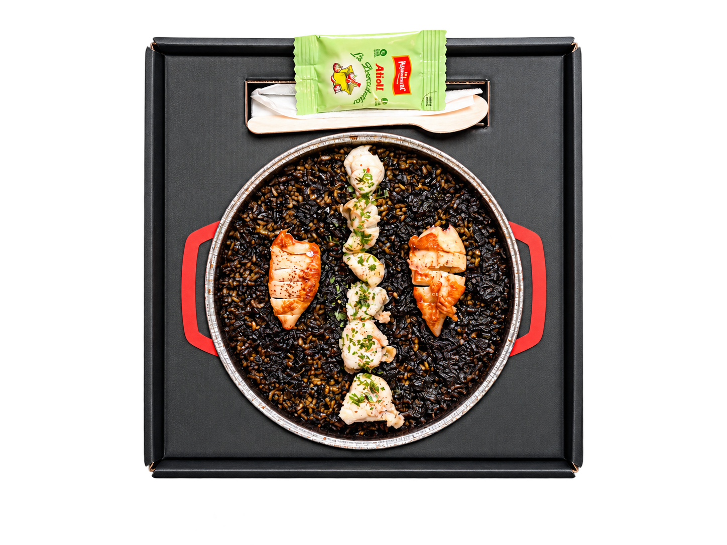 Arroz negro con rape y calamar